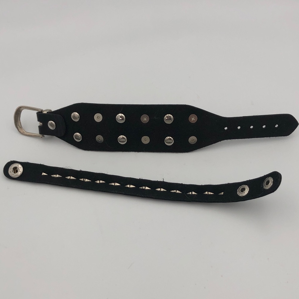 Mens Bracelet Set of 2 New Black Silver-tone Studded And Spikes - Picture 2 of 7